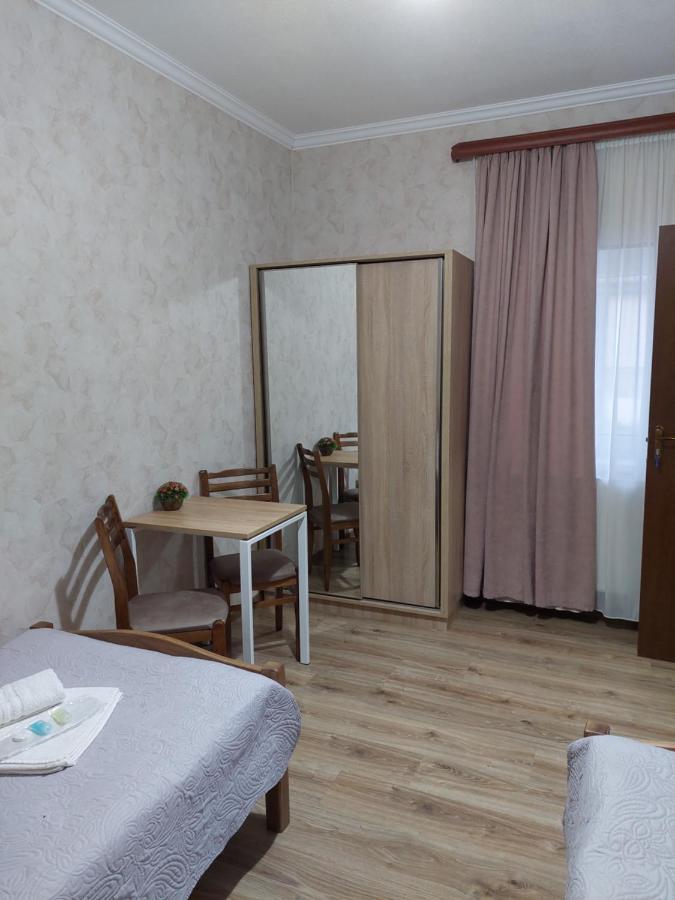 Sesilia Stepantsminda Exterior foto